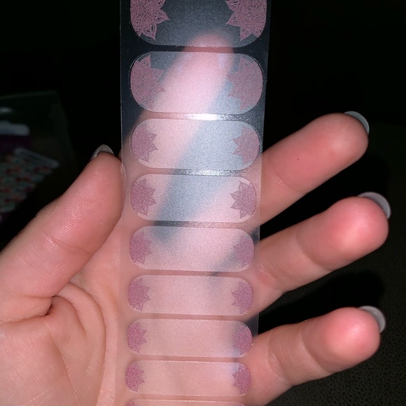 Partial jamberry nail wrap - Picture 2 of 8